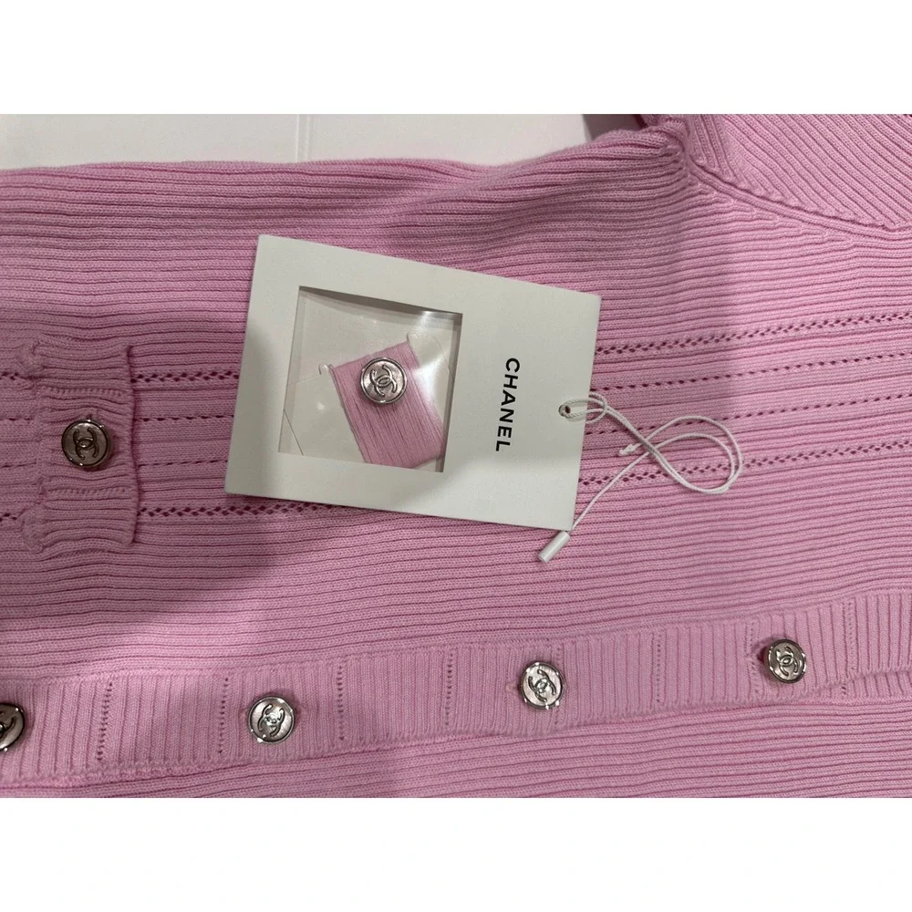23P Chanel Pink Ribbed Knit CC Logo Button Cardigan Size 40 - Picture 9 of 16
